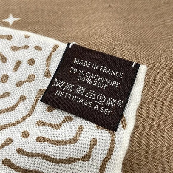 HERMES Carrejean/Shawl Carre 140 Brown Cream Cashmere Silk Scarf - Picture 4 of 6